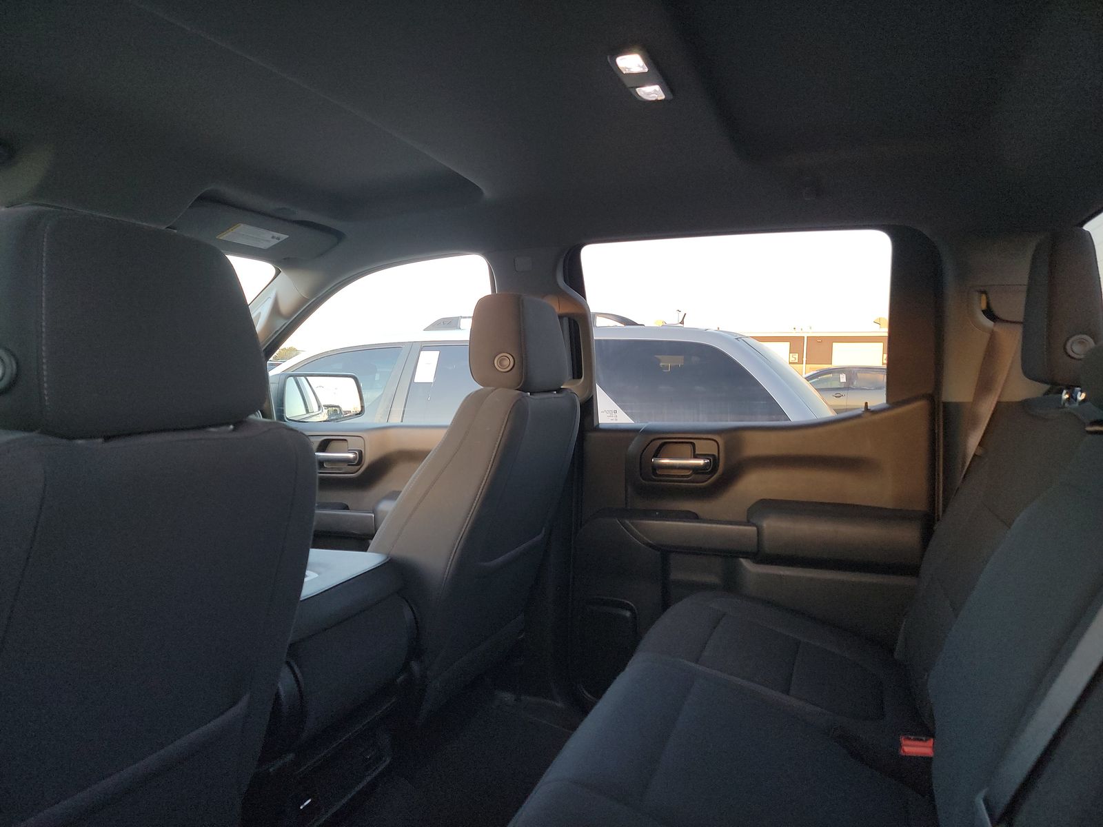 2022 Chevrolet Silverado 1500 Custom AWD