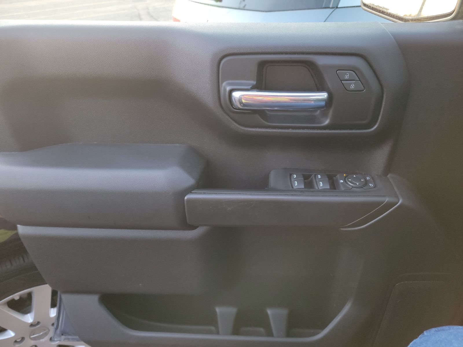 2022 Chevrolet Silverado 1500 Custom AWD