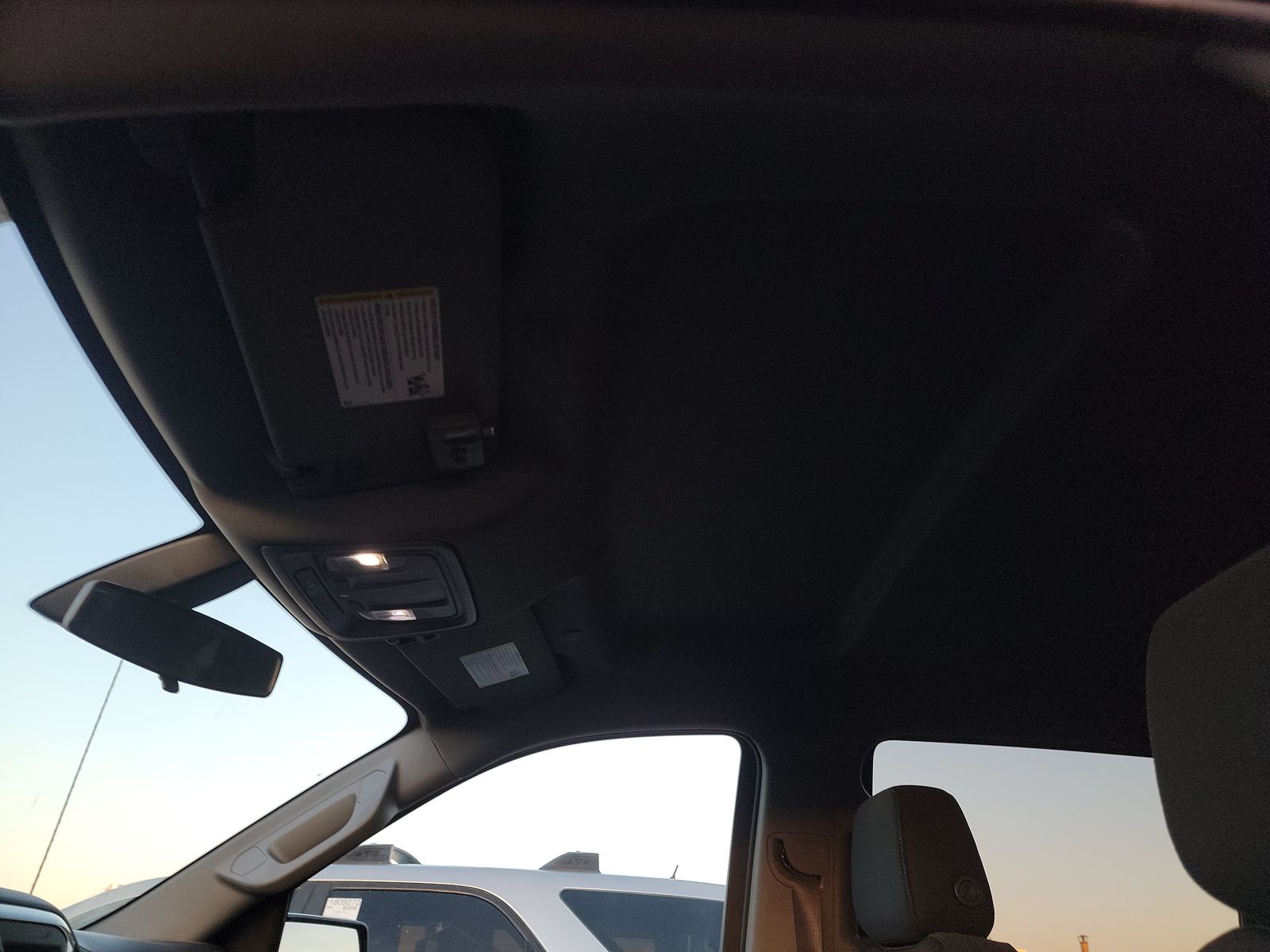 2022 Chevrolet Silverado 1500 Custom AWD