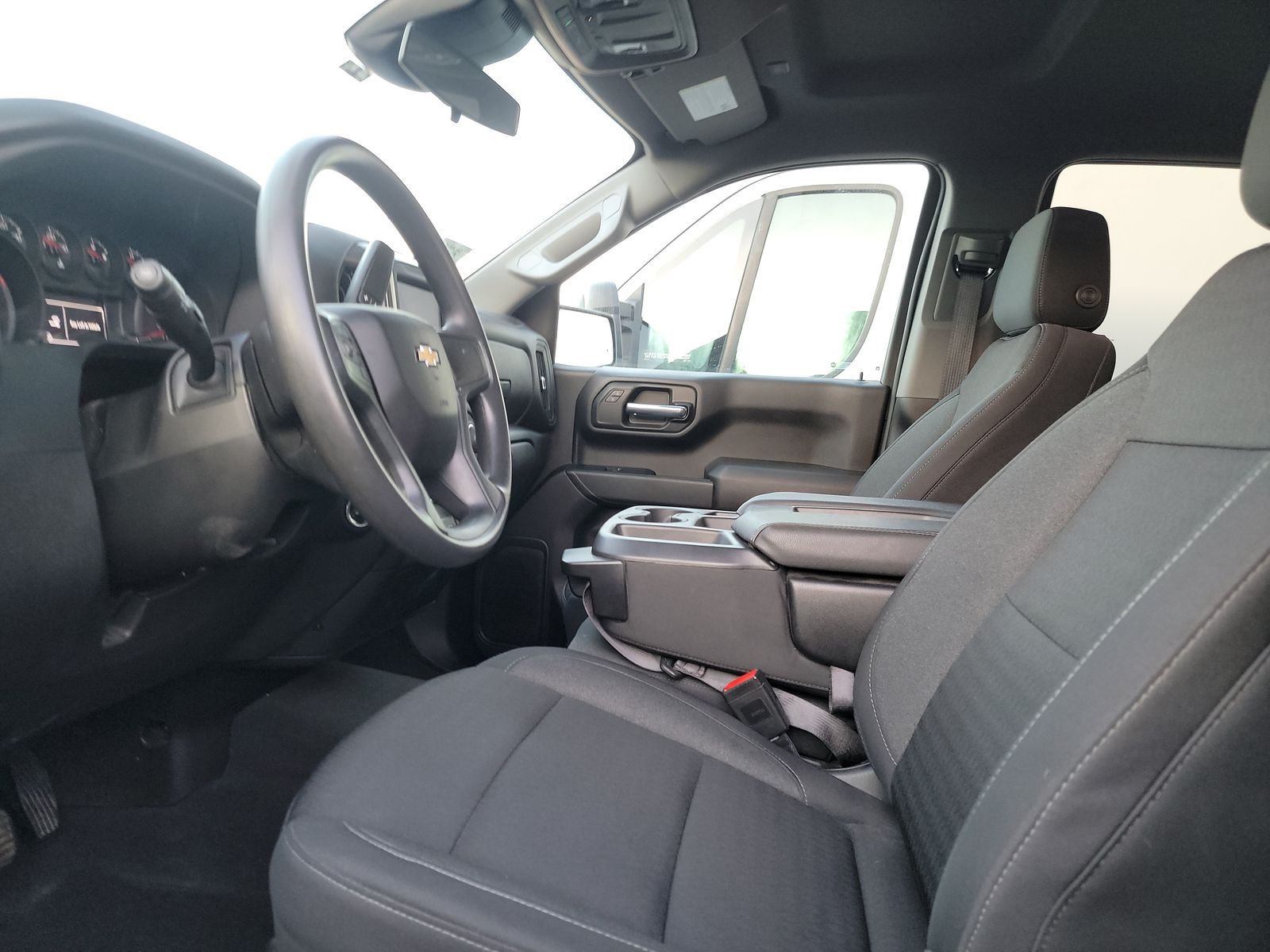 2023 Chevrolet Silverado 1500 Custom AWD