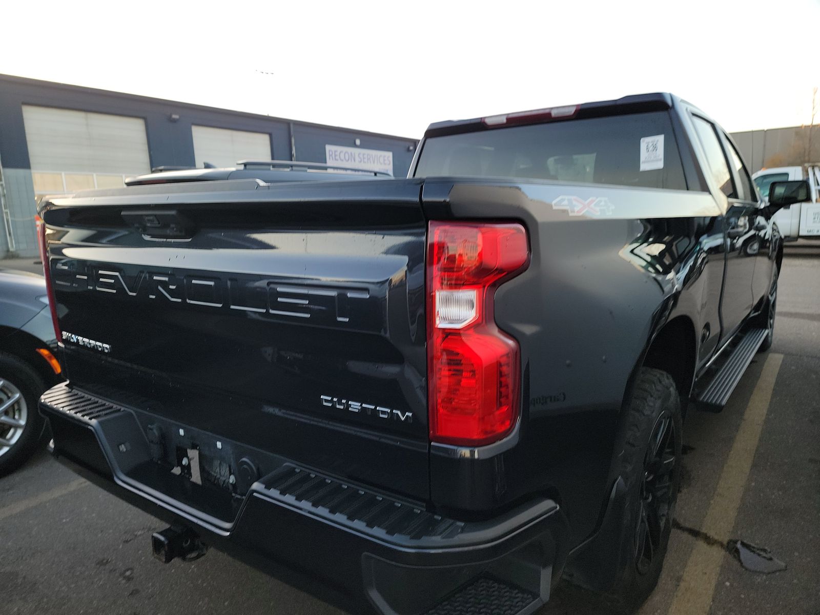 2023 Chevrolet Silverado 1500 Custom AWD