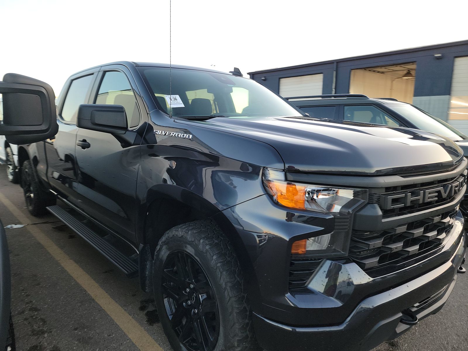 2023 Chevrolet Silverado 1500 Custom AWD