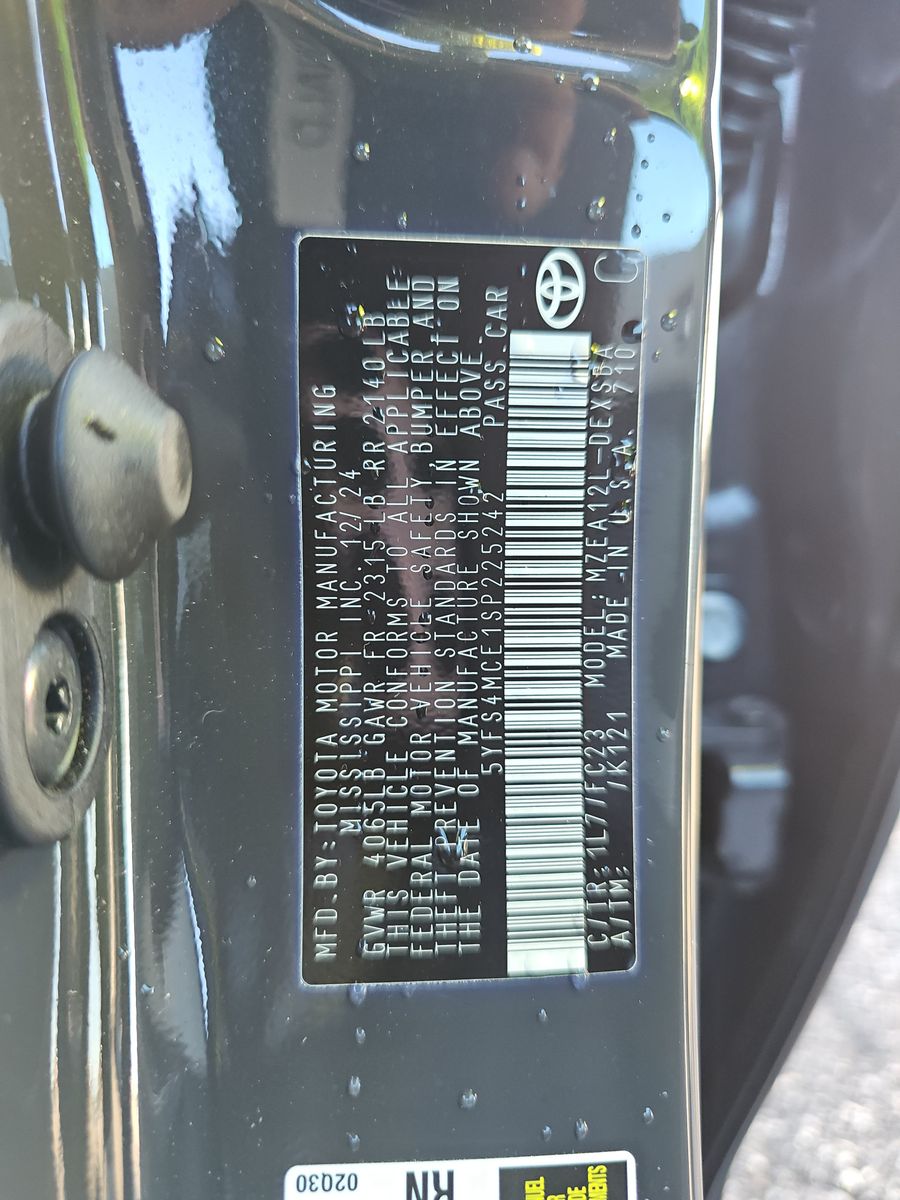 2025 Toyota Corolla SE FWD