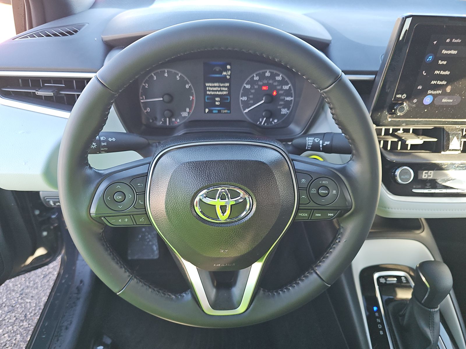 2025 Toyota Corolla SE FWD