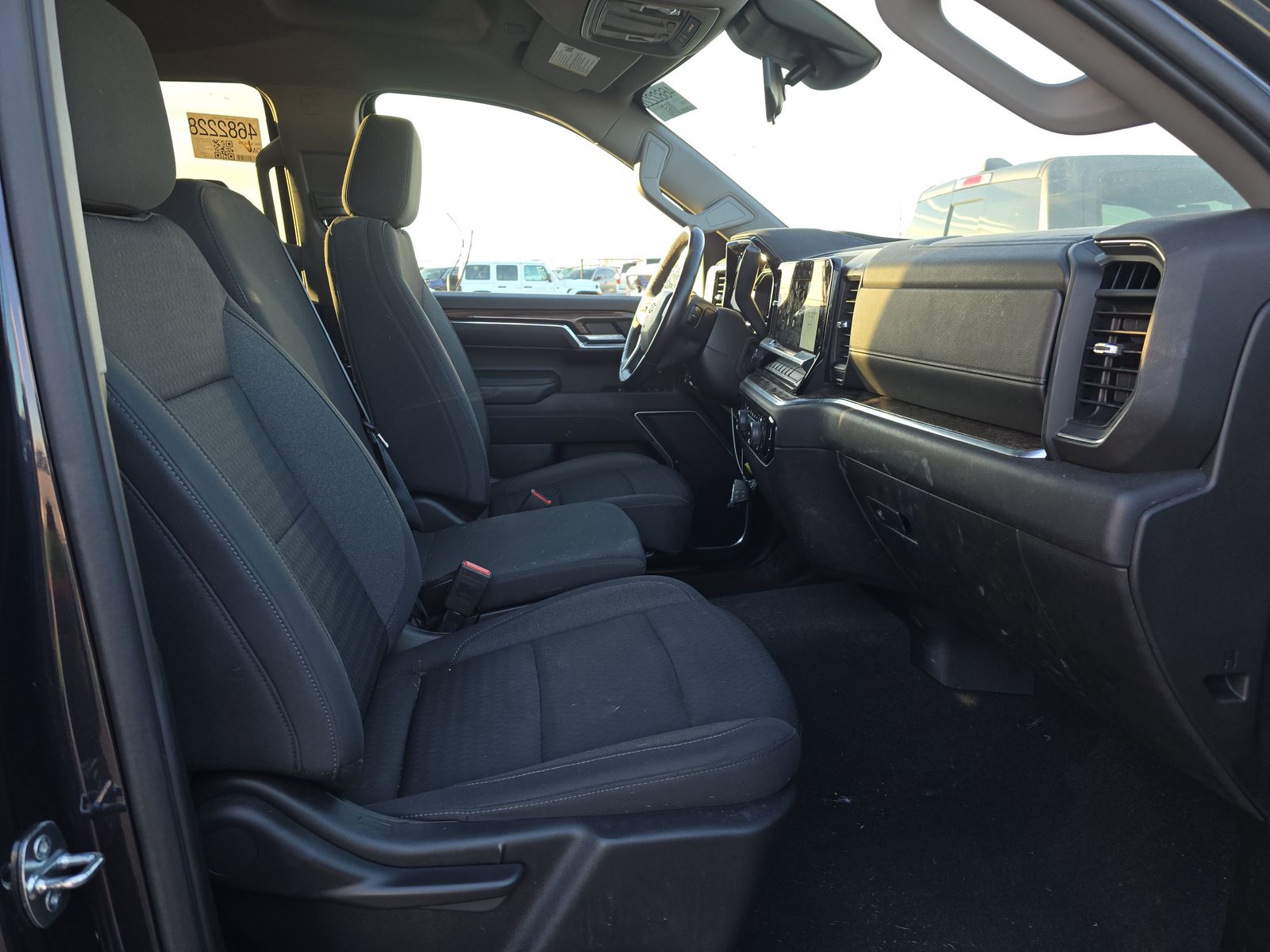 2022 Chevrolet Silverado 1500 LT AWD