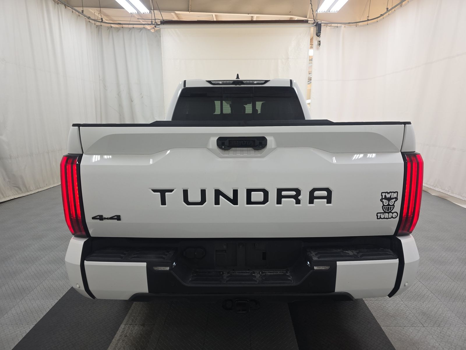 2023 Toyota Tundra SR5 AWD