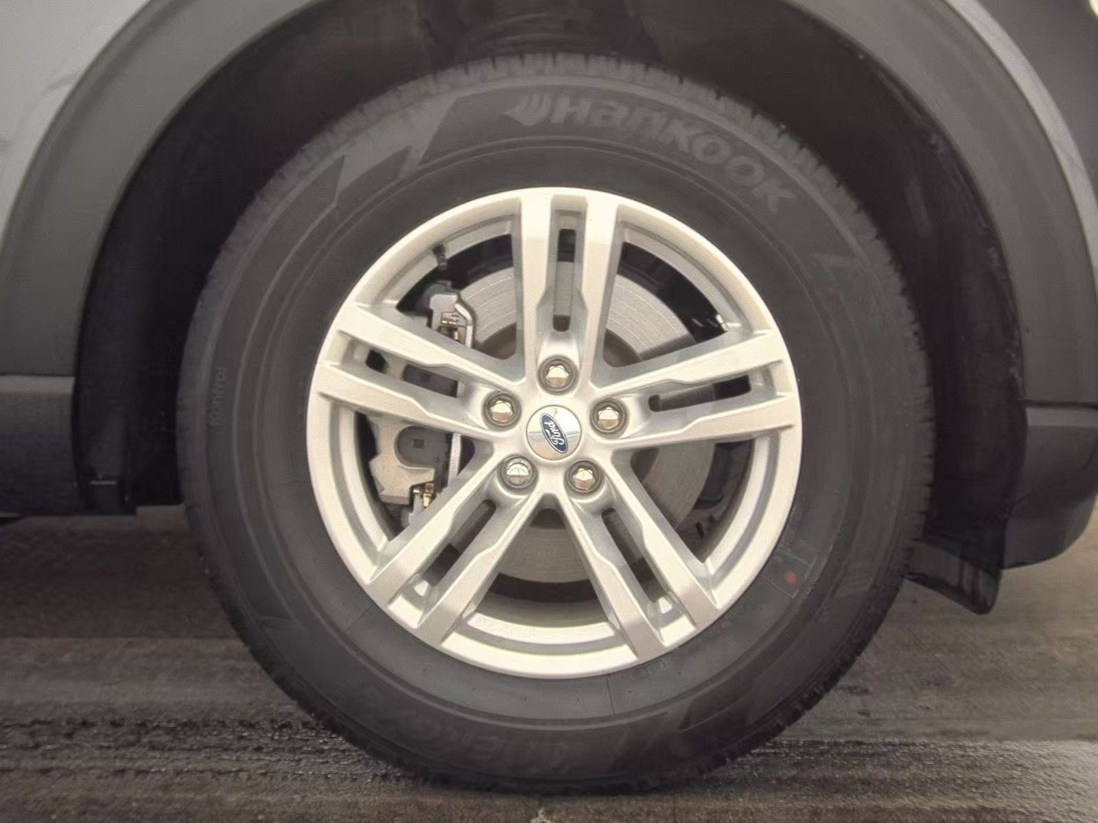 2023 Ford Explorer XLT AWD