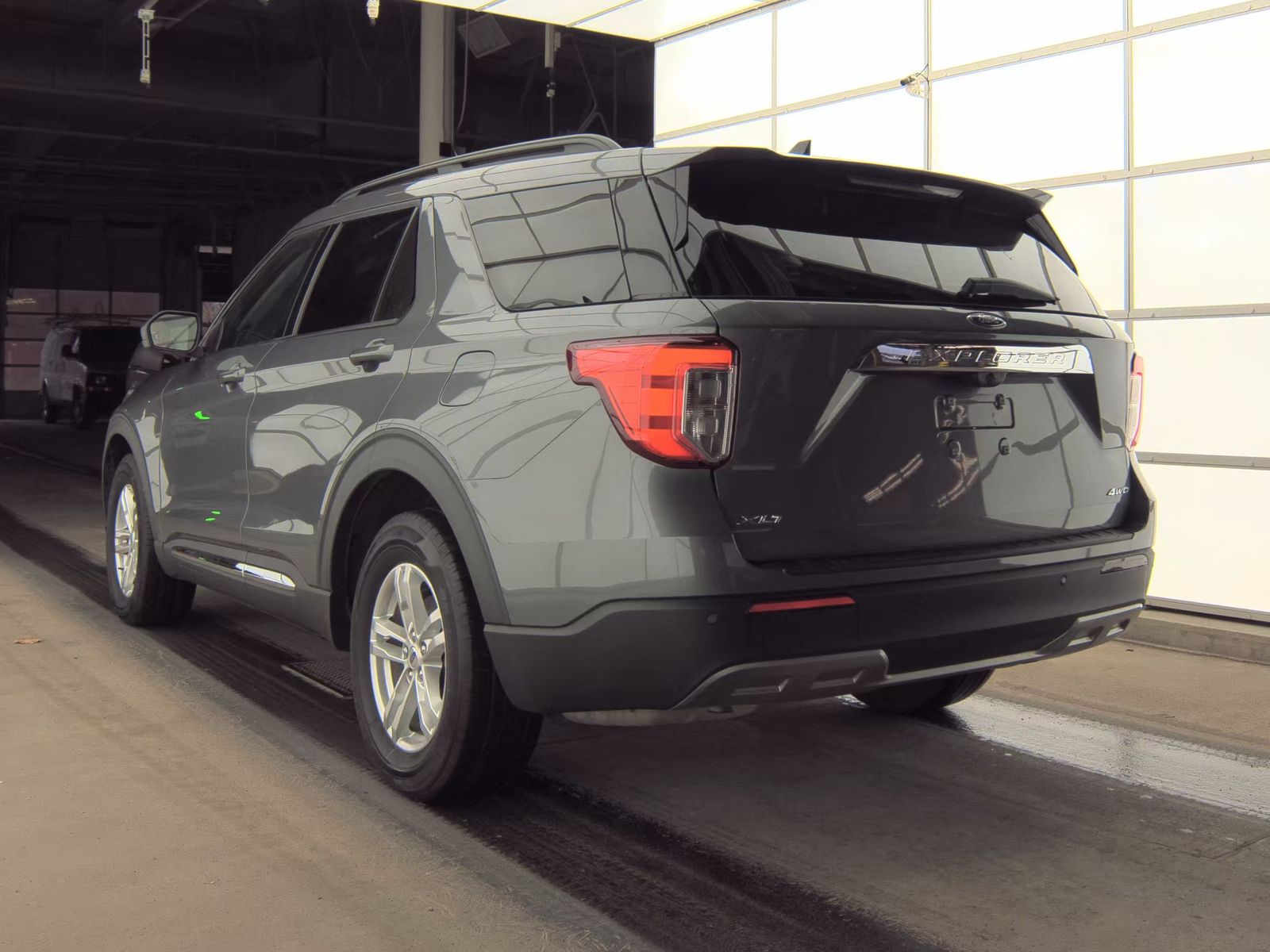 2023 Ford Explorer XLT AWD