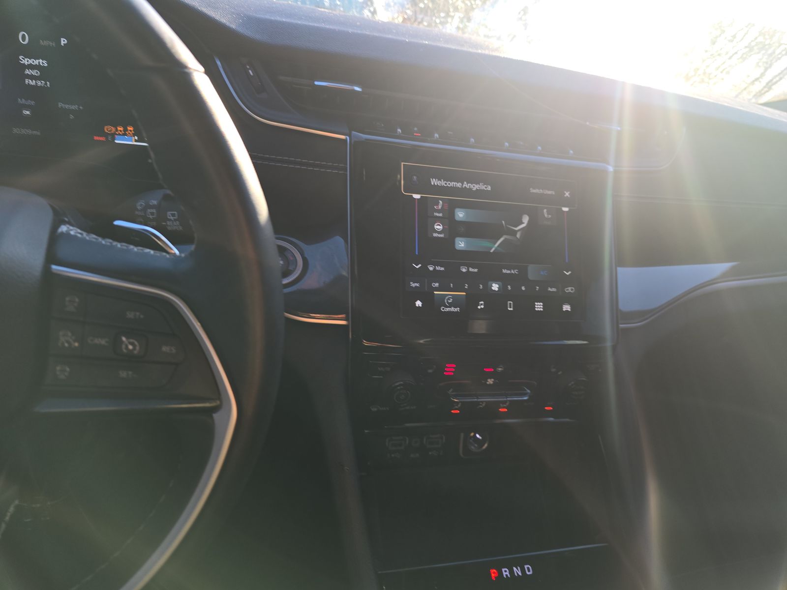 2022 Jeep Grand Cherokee Altitude AWD