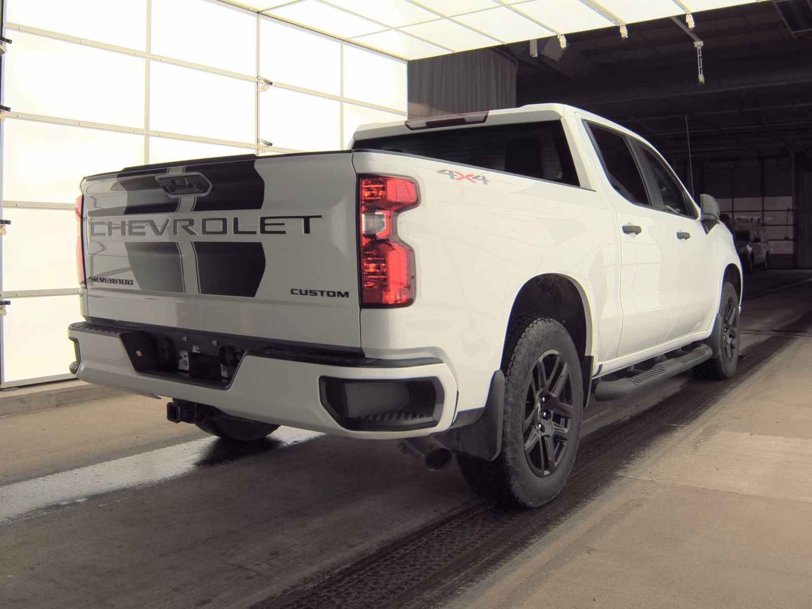 2023 Chevrolet Silverado 1500 Custom AWD