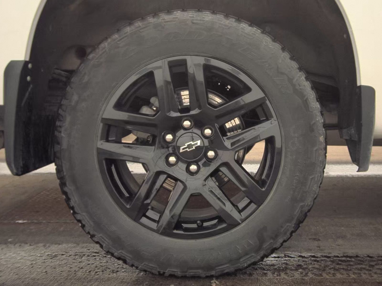 2023 Chevrolet Silverado 1500 Custom AWD