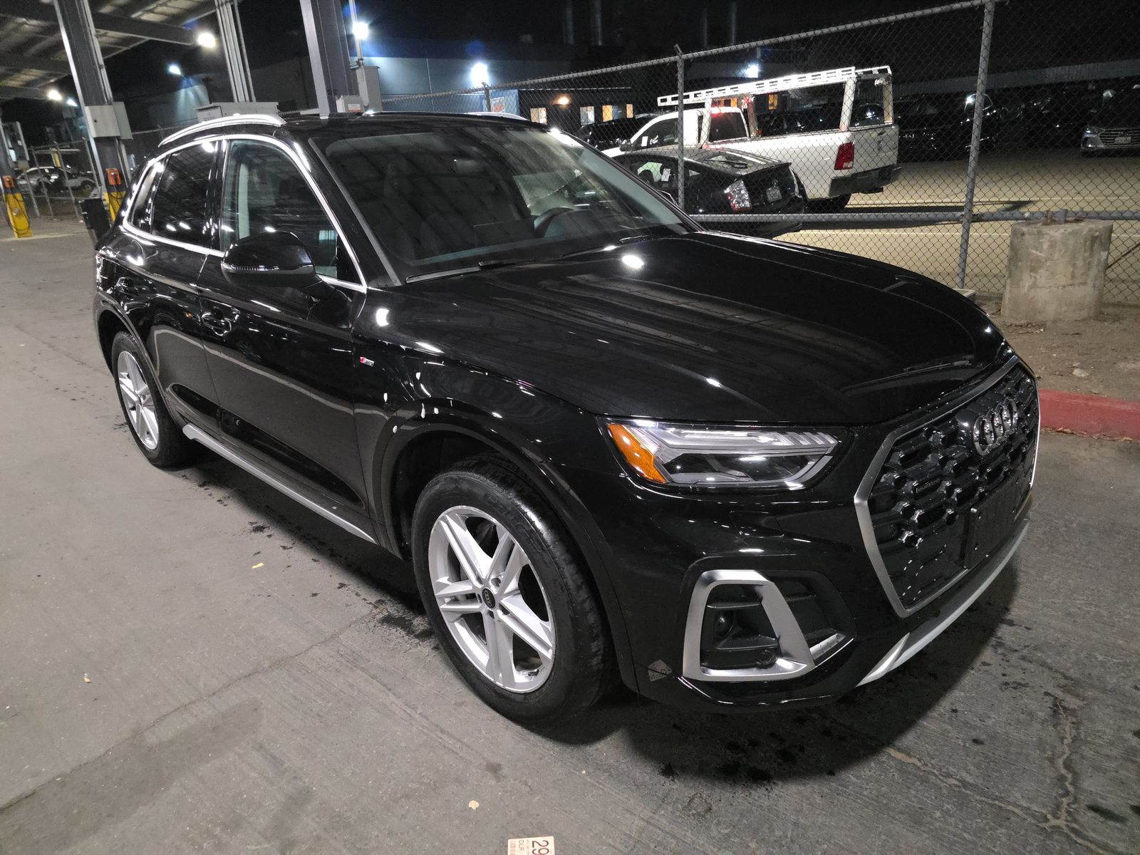 2024 Audi Q5 e Plug-In Hybrid S line Prestige AWD