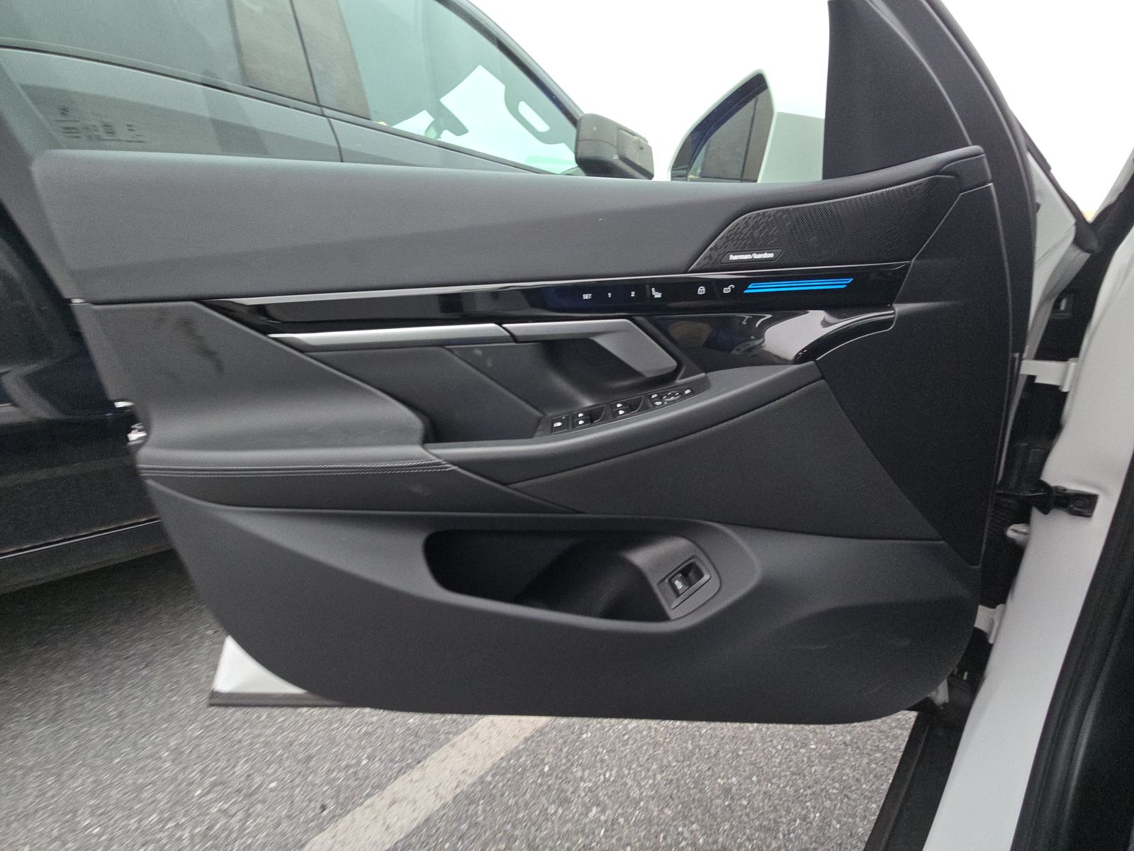 2025 BMW 5 Series 530i xDrive AWD