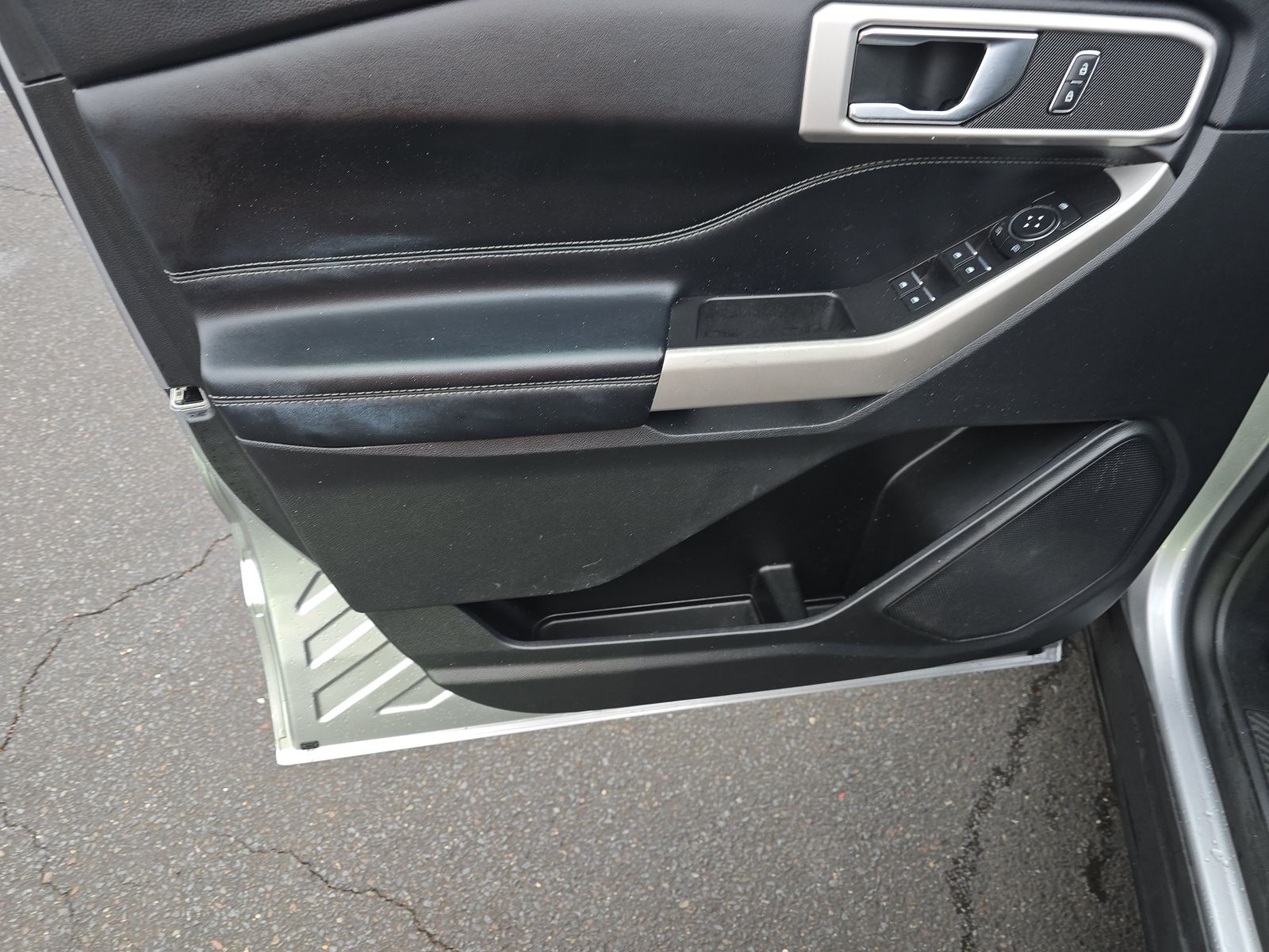 2022 Ford Explorer XLT AWD