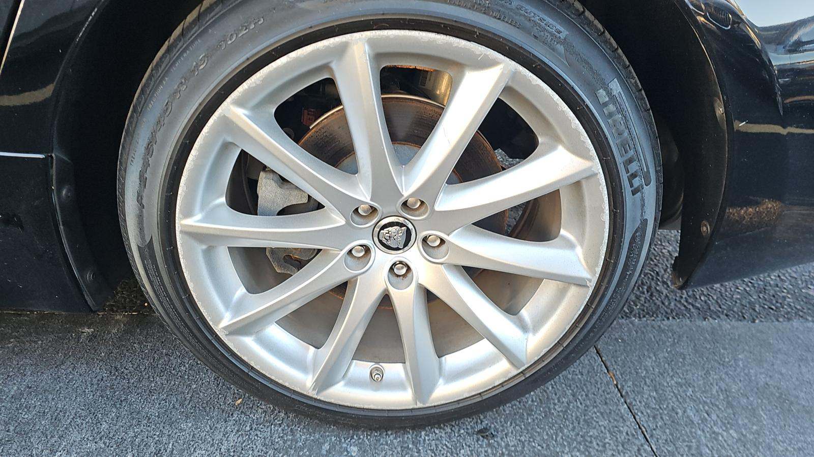 2016 Jaguar XJ R-Sport RWD