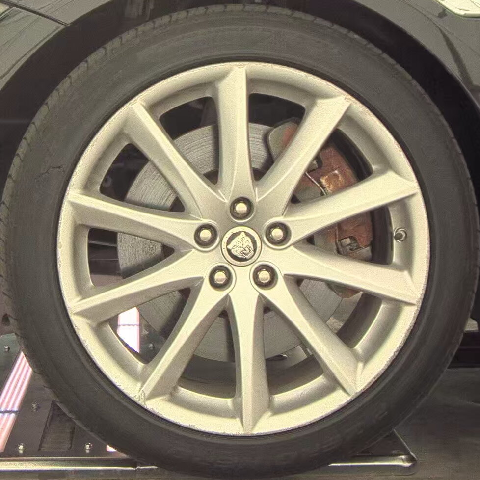 2016 Jaguar XJ R-Sport RWD