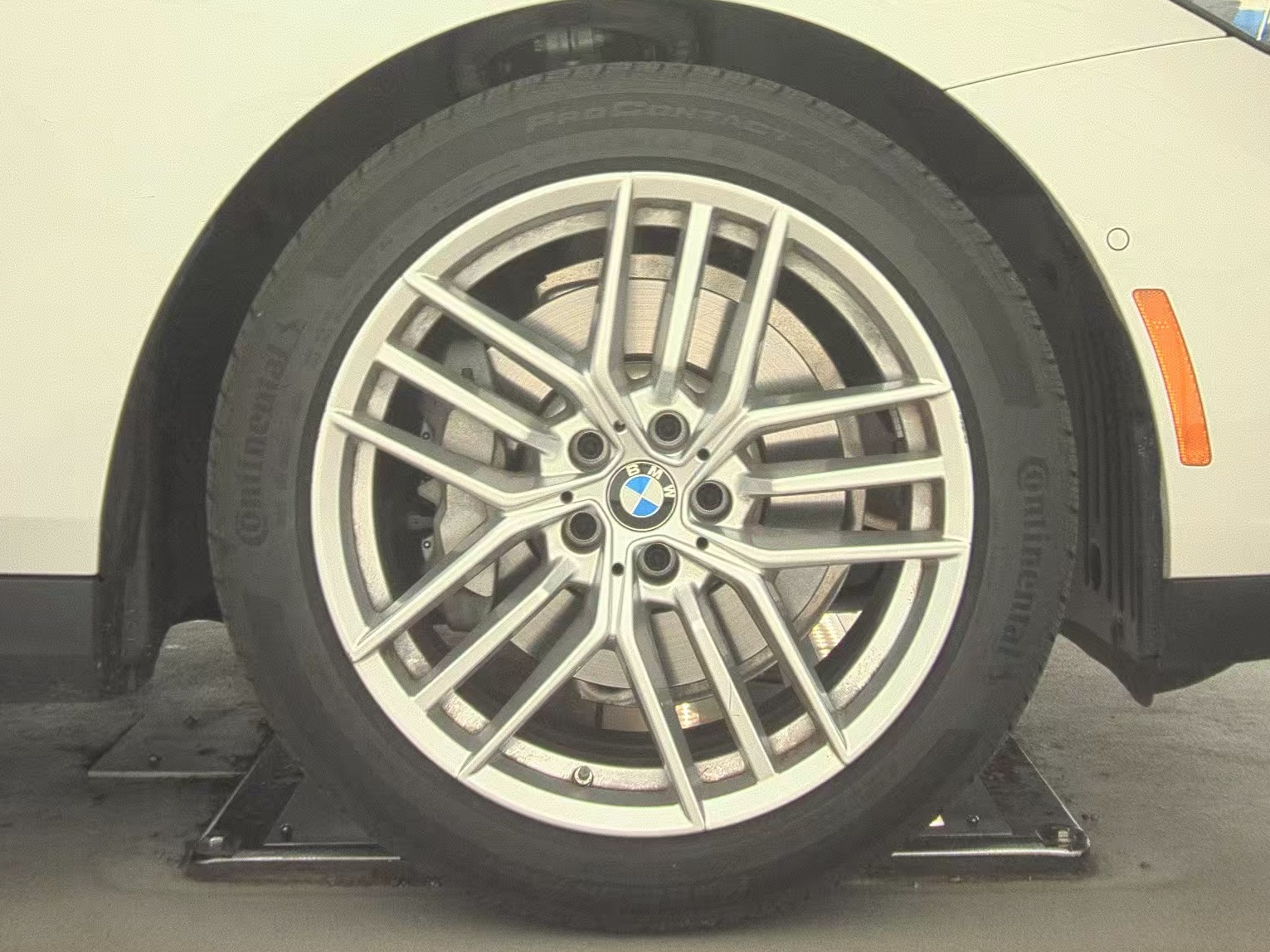 2025 BMW 5 Series 530i xDrive AWD