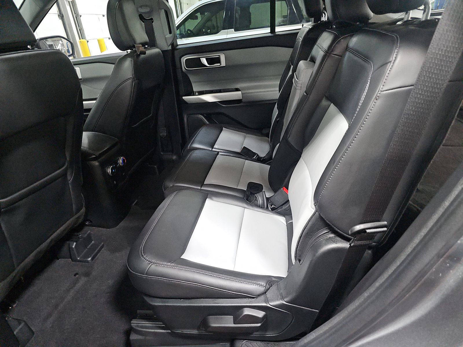 2022 Ford Explorer XLT AWD