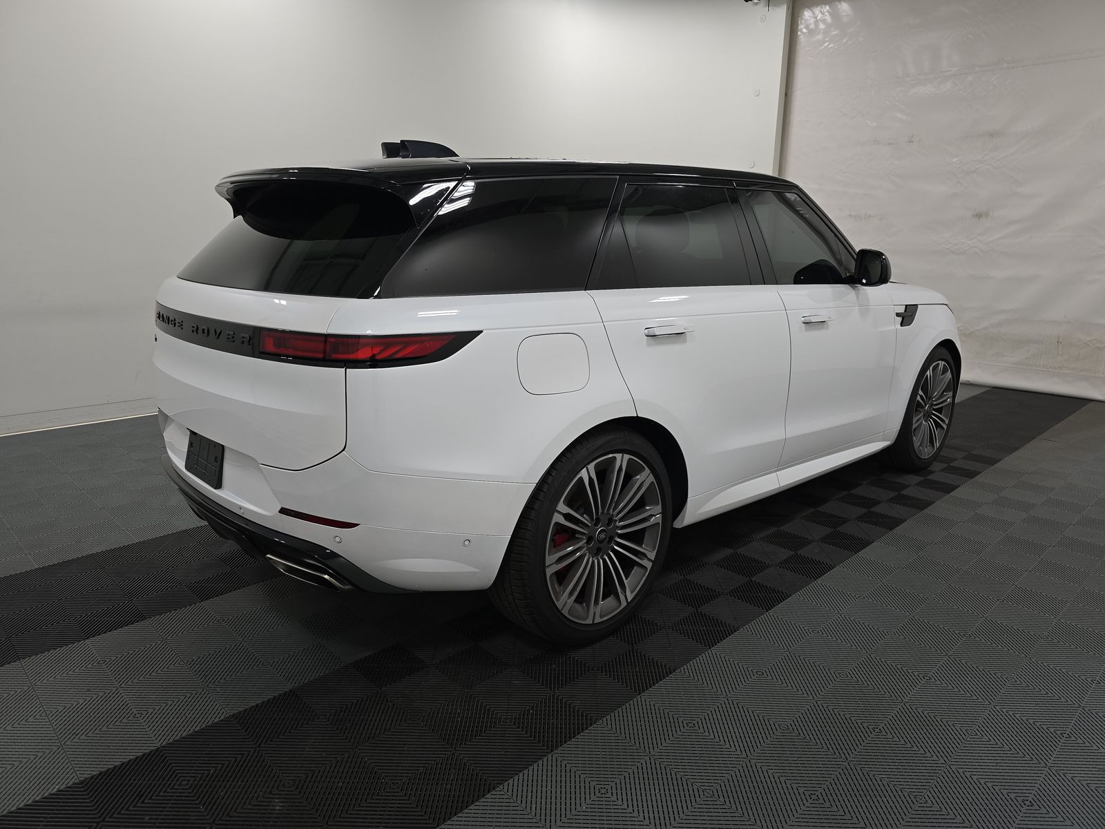 2024 Land Rover Range Rover Sport Dynamic SE AWD