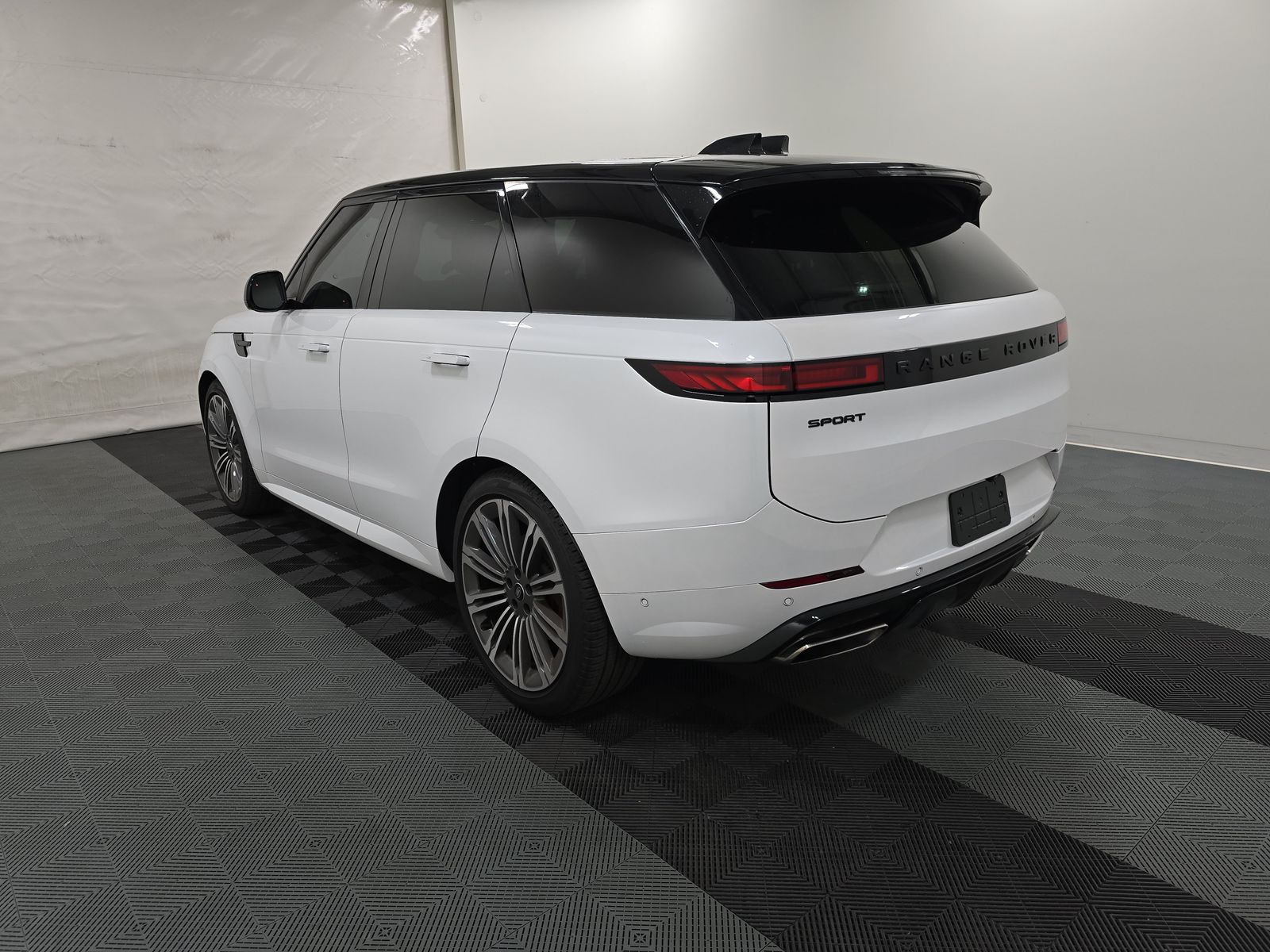 2024 Land Rover Range Rover Sport Dynamic SE AWD