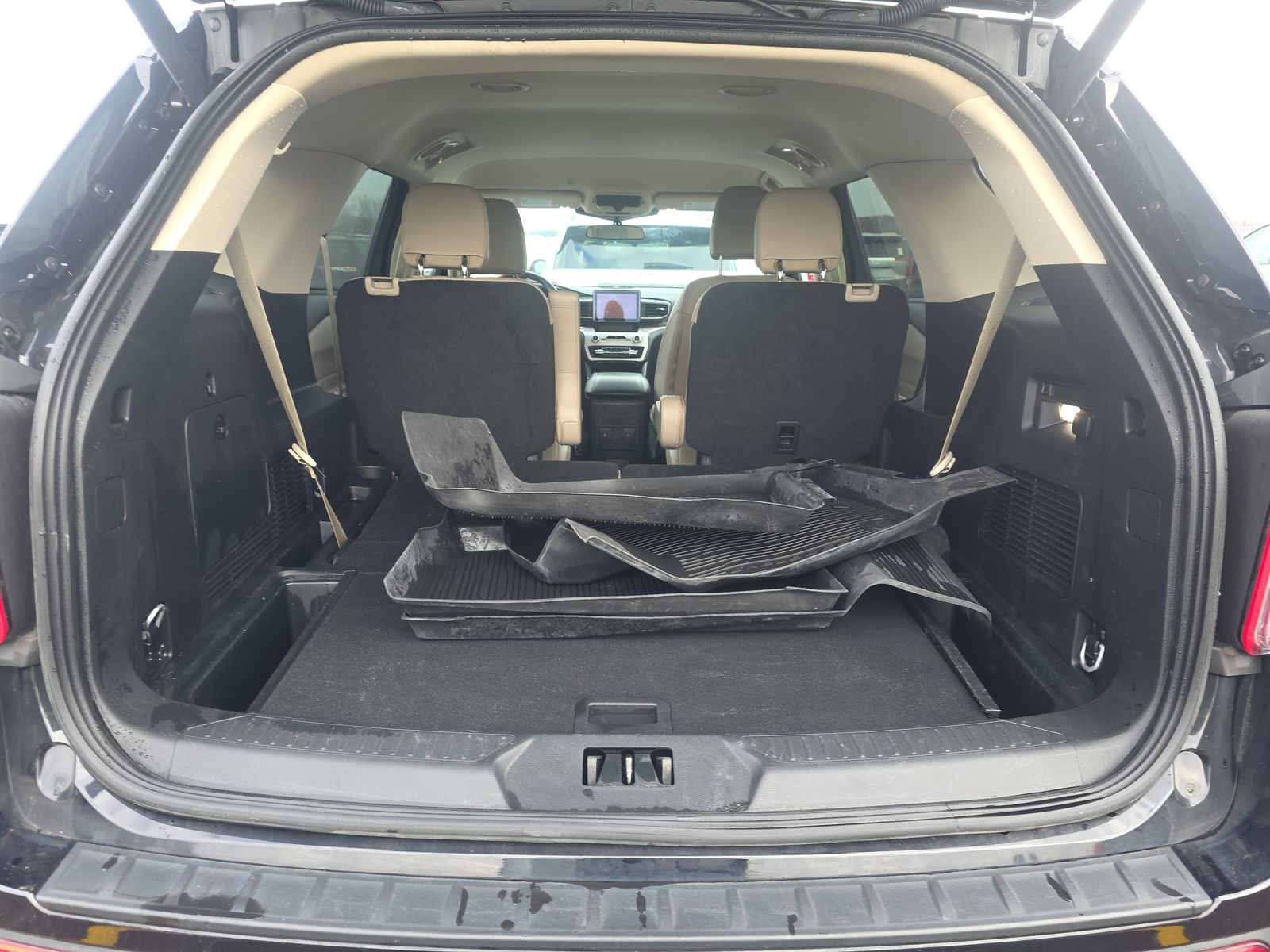 2023 Ford Explorer XLT AWD