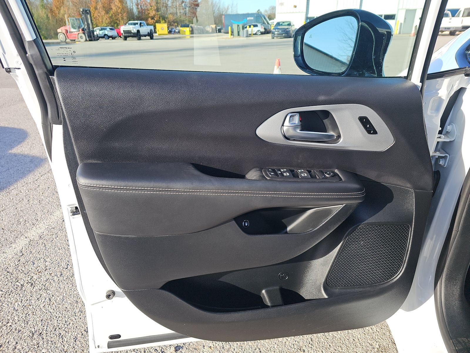 2024 Chrysler Pacifica Hybrid Select S Appearance FWD