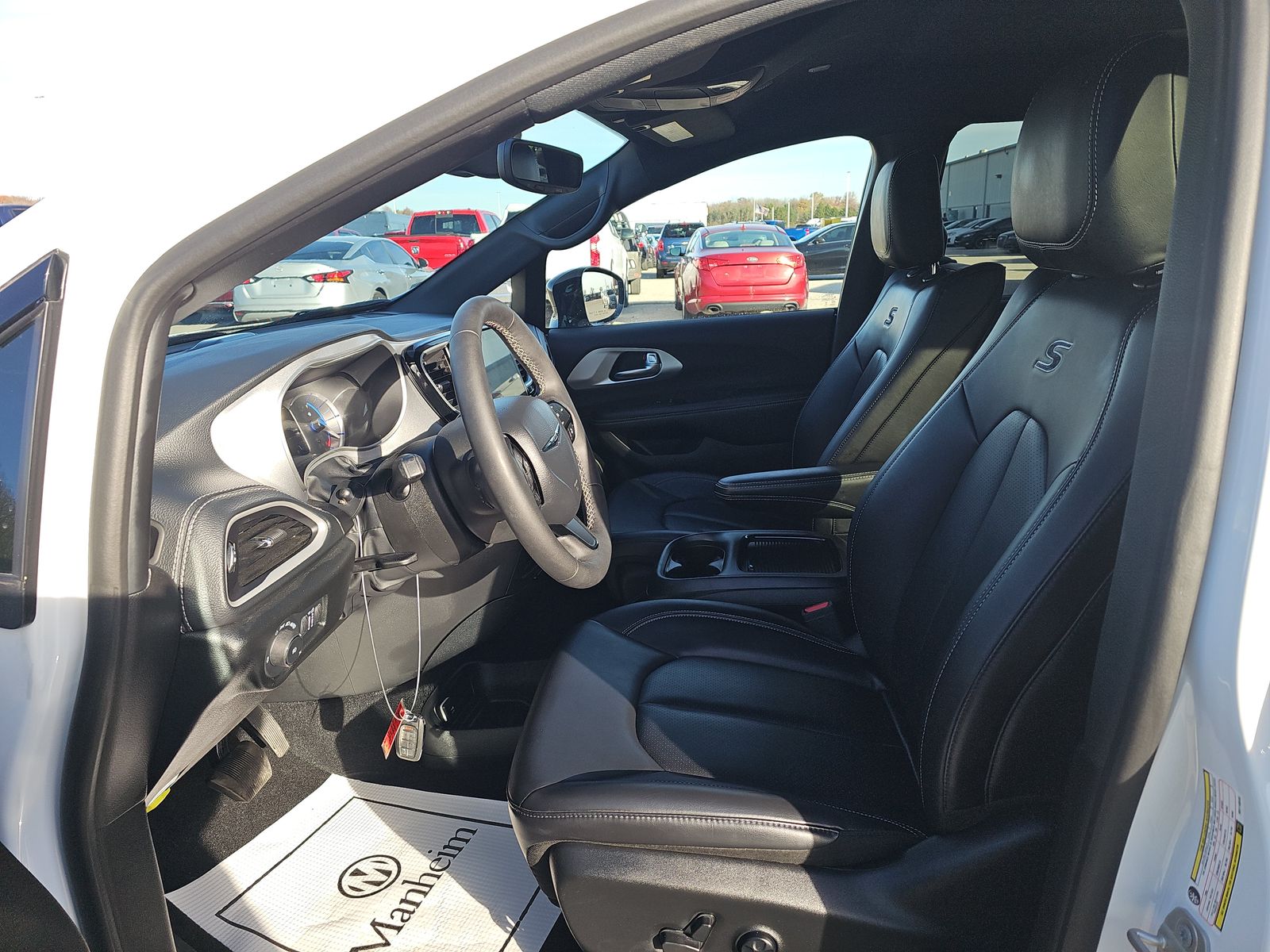 2024 Chrysler Pacifica Hybrid Select S Appearance FWD