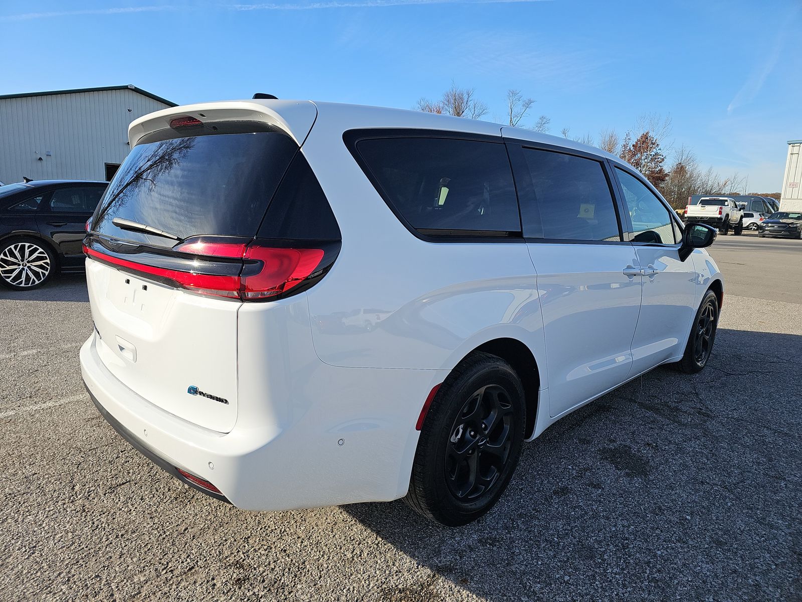 2024 Chrysler Pacifica Hybrid Select S Appearance FWD