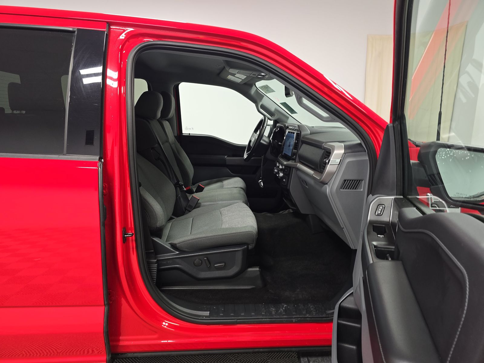 2022 Ford F-150 XLT AWD