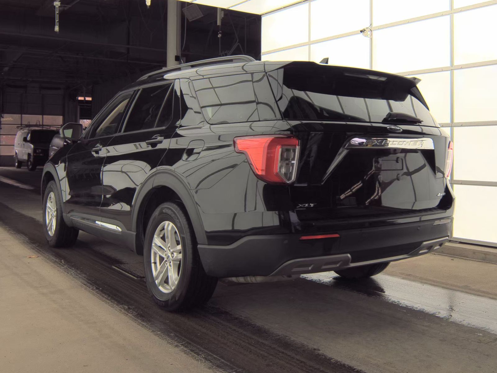 2023 Ford Explorer XLT AWD