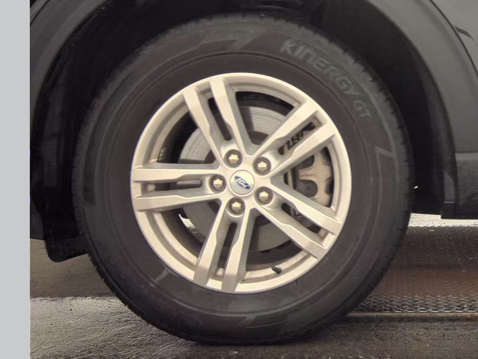 2023 Ford Explorer XLT AWD