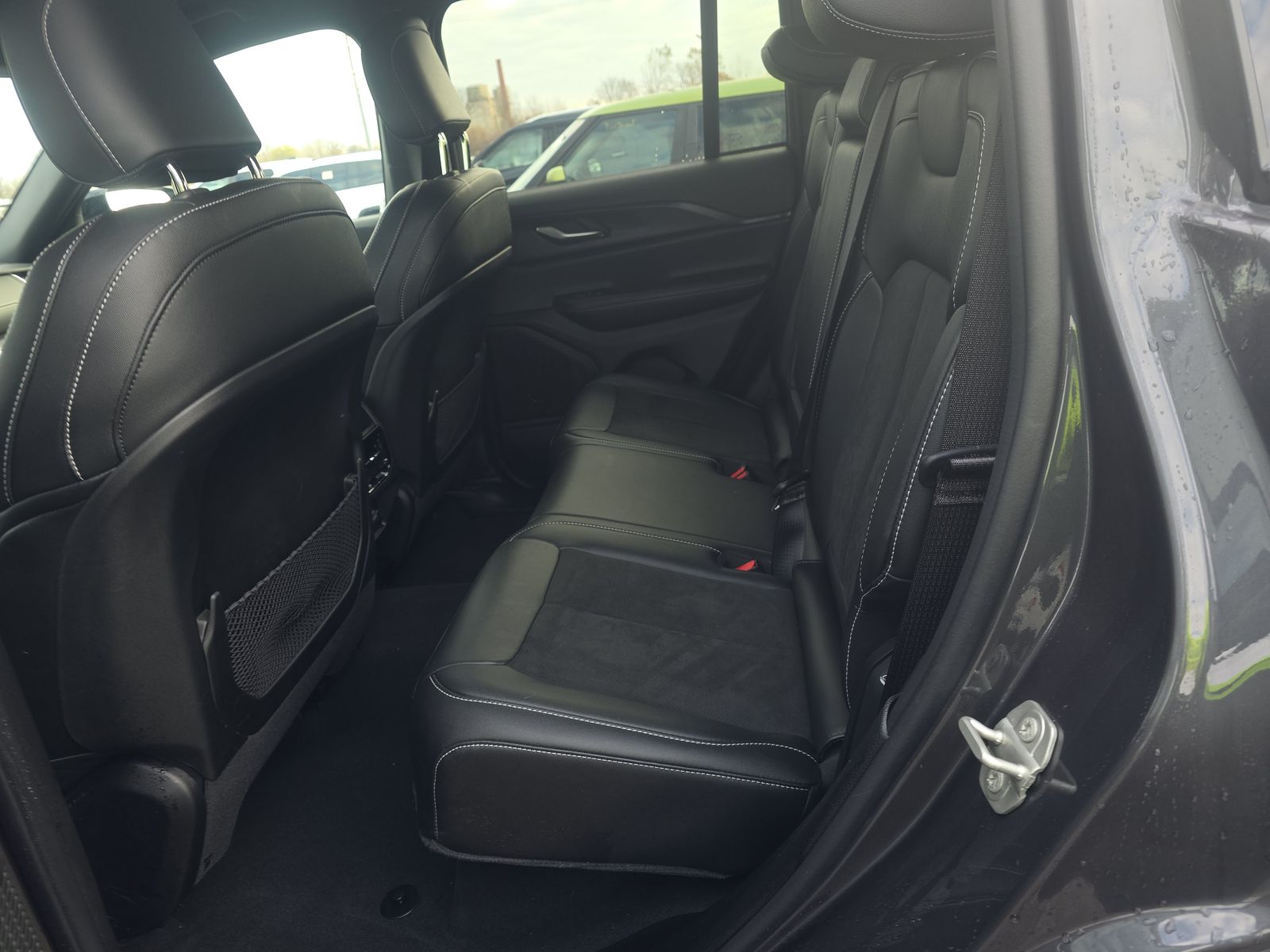 2024 Jeep Grand Cherokee Altitude AWD