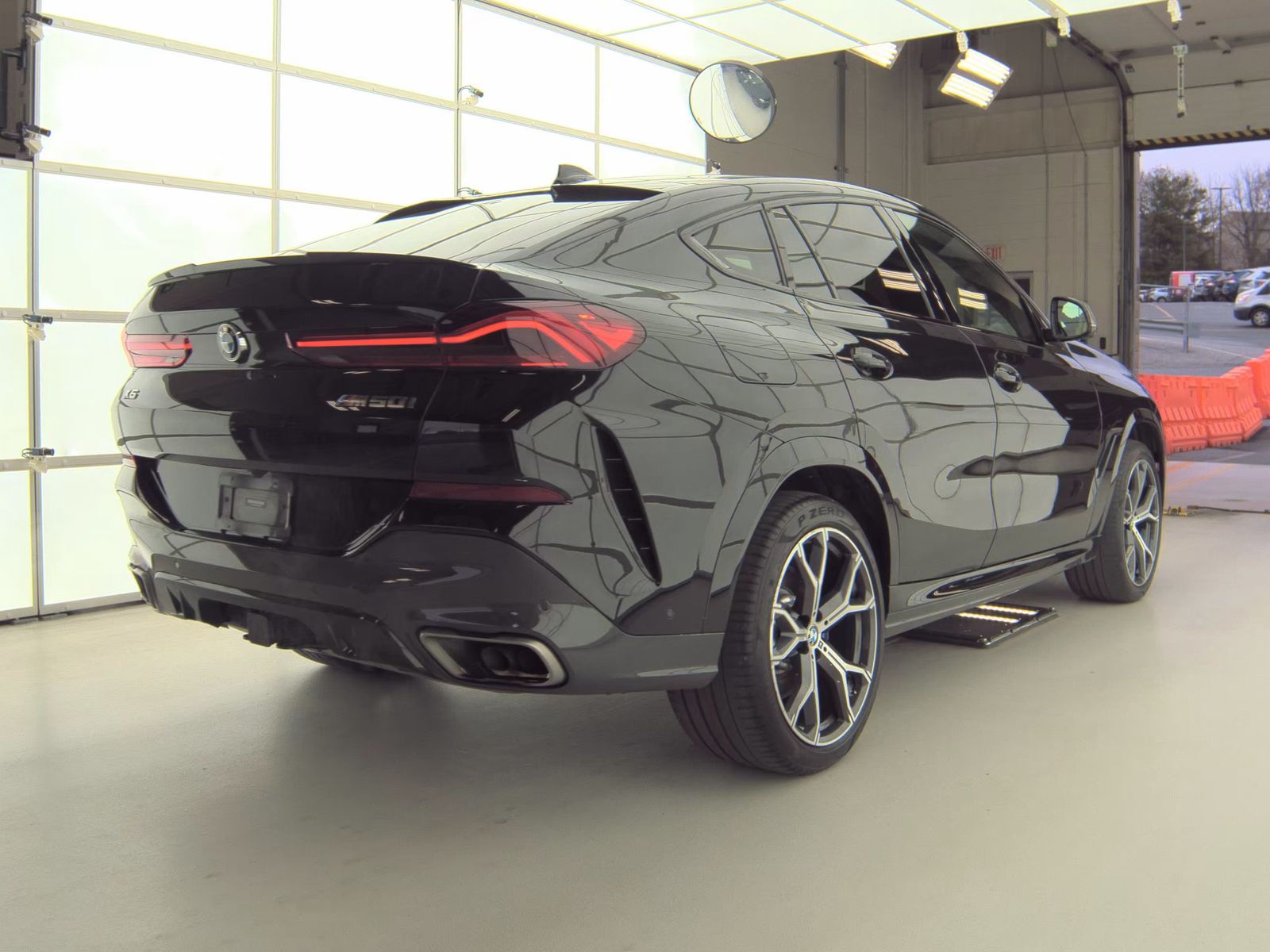 2021 BMW X6 M50i AWD
