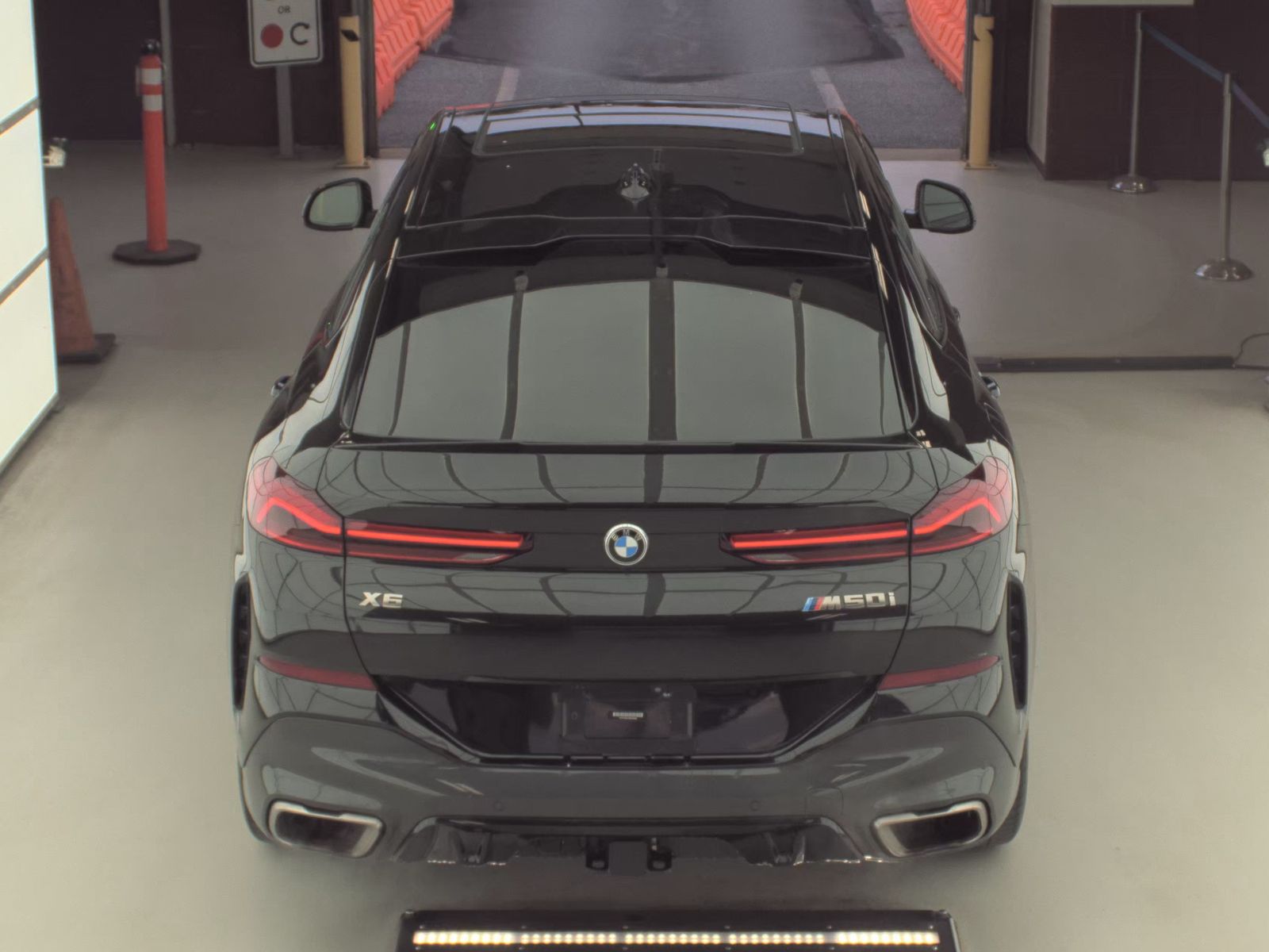 2021 BMW X6 M50i AWD