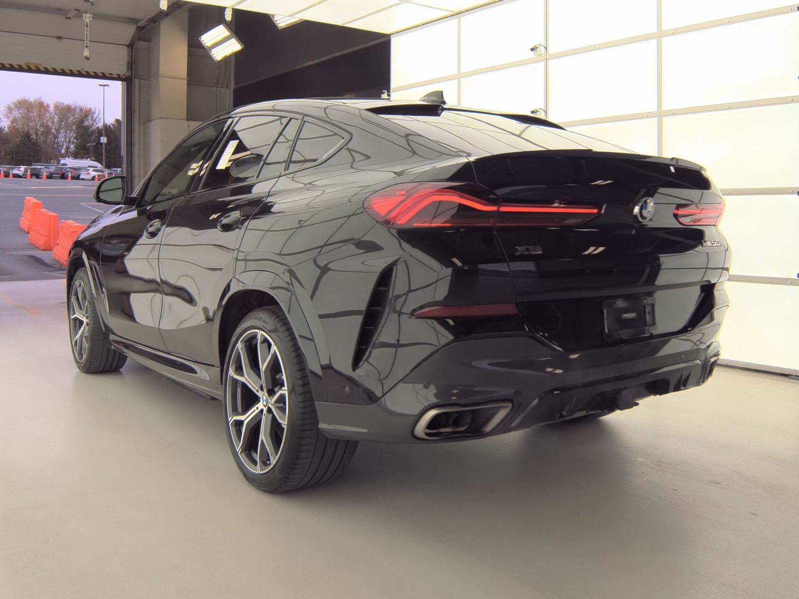 2021 BMW X6 M50i AWD