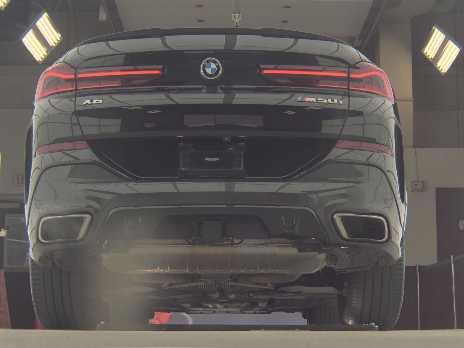 2021 BMW X6 M50i AWD