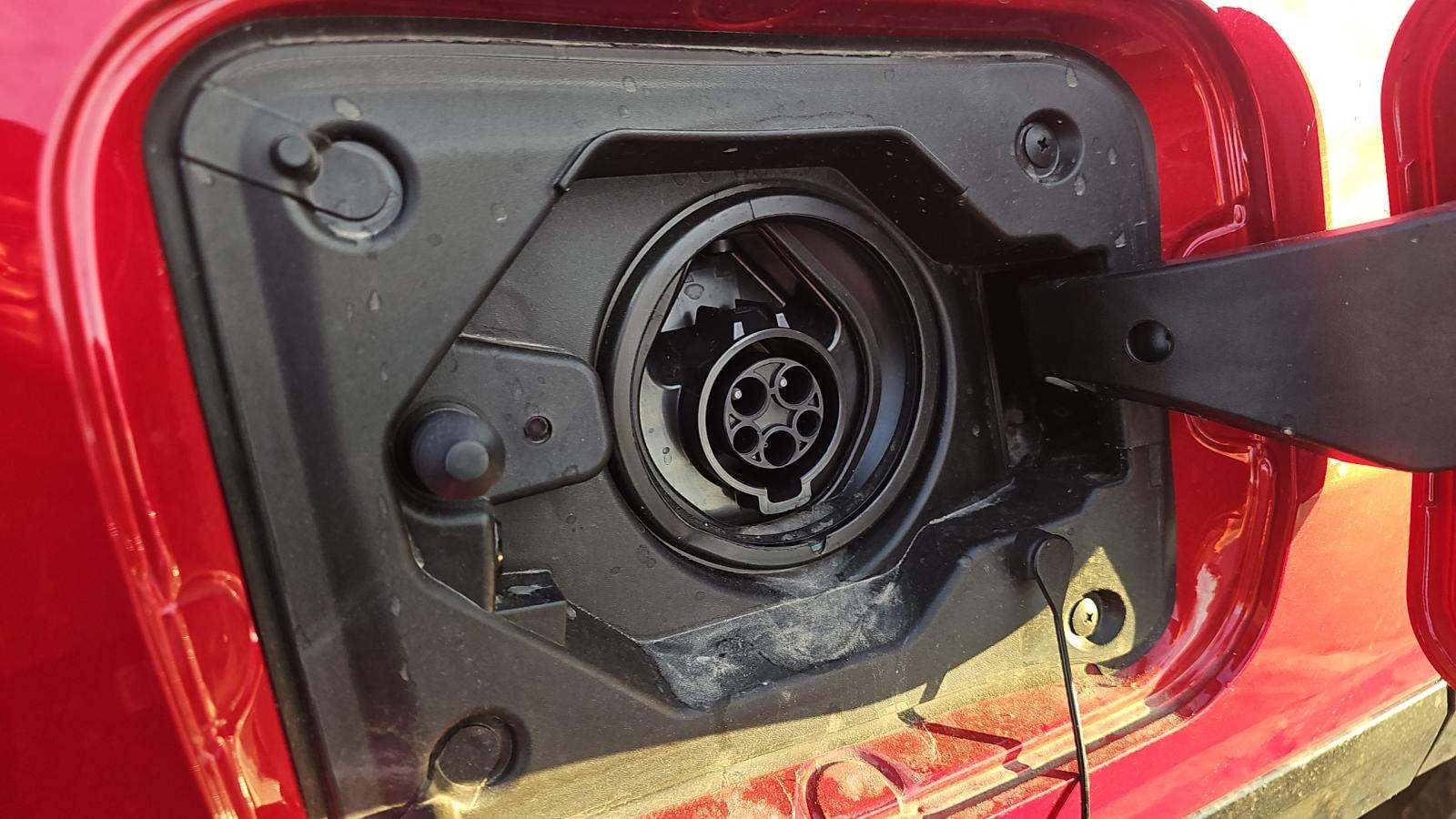 2025 Toyota RAV4 Plug-In Hybrid SE AWD