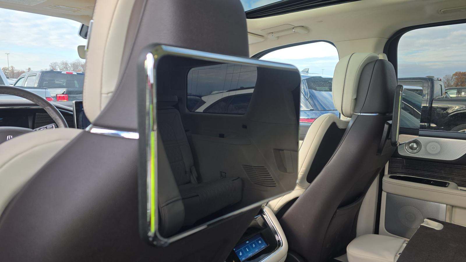 2022 Lincoln Navigator Black Label AWD