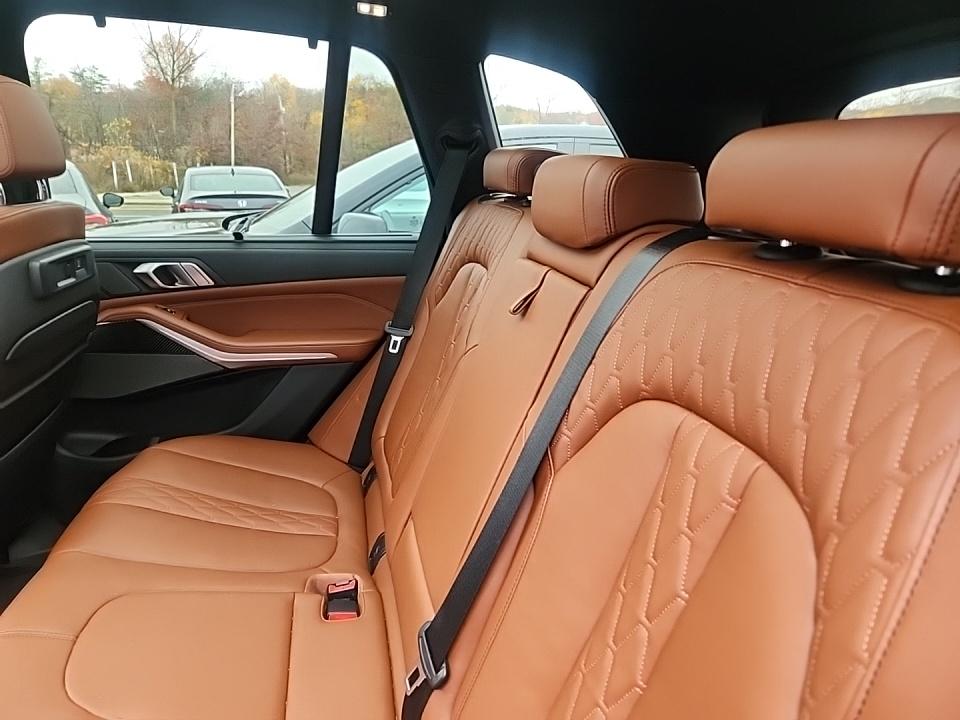 2023 BMW X5 M50i AWD