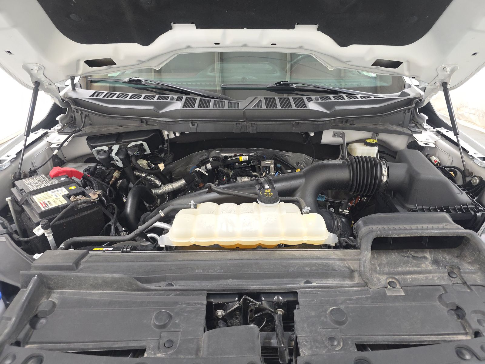 2023 Ford F-150 Lariat AWD