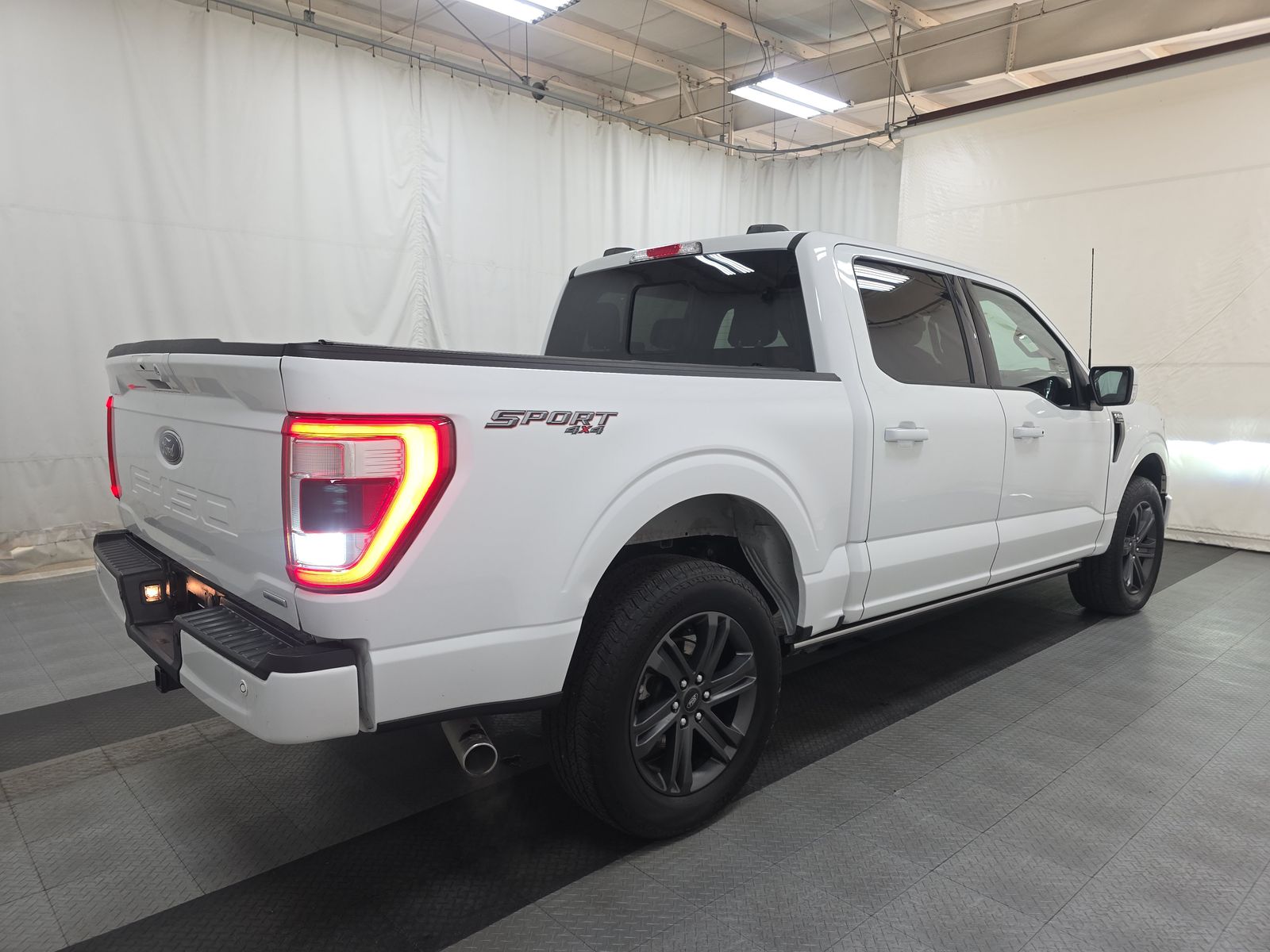 2023 Ford F-150 Lariat AWD