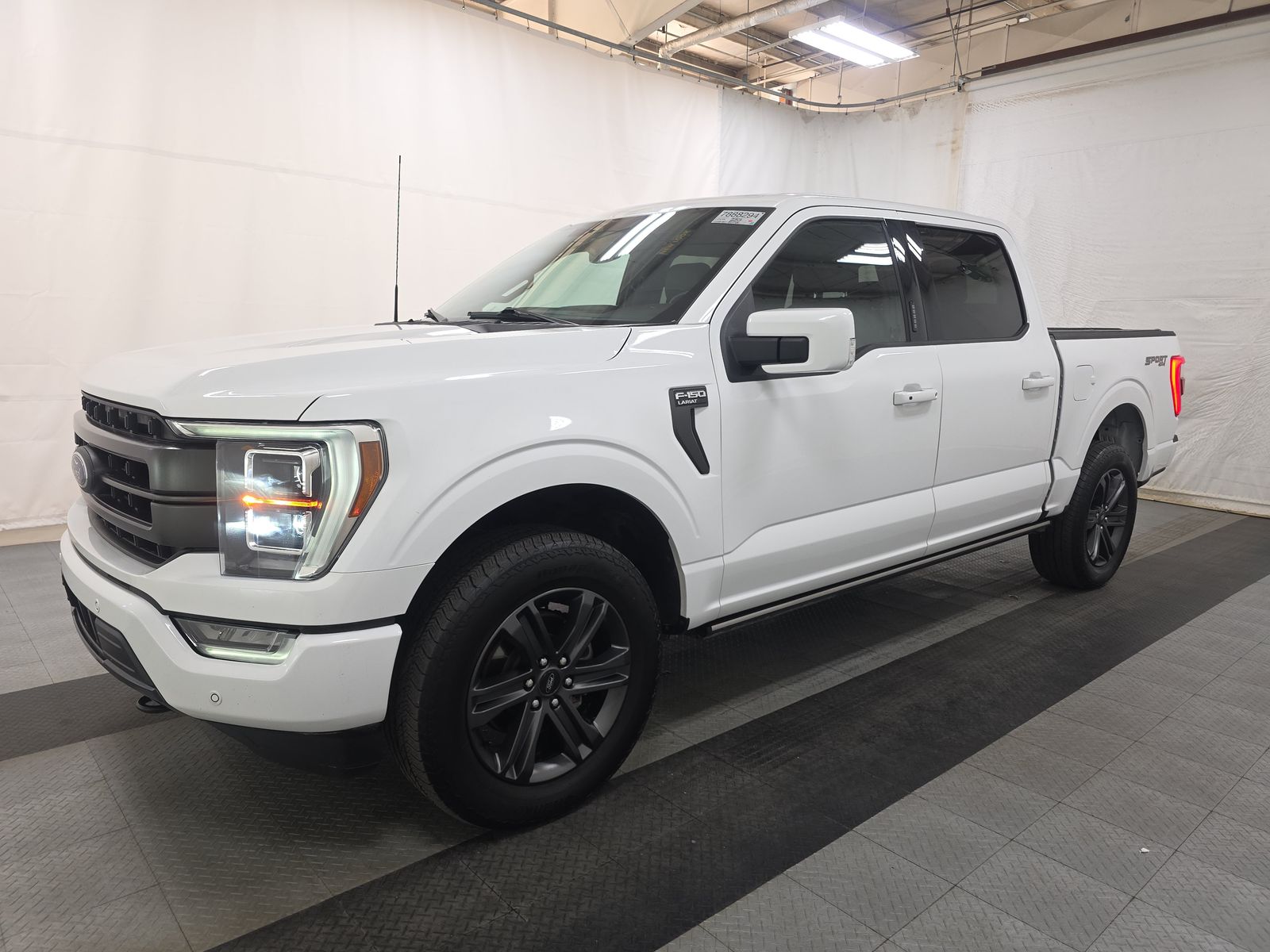 2023 Ford F-150 Lariat AWD