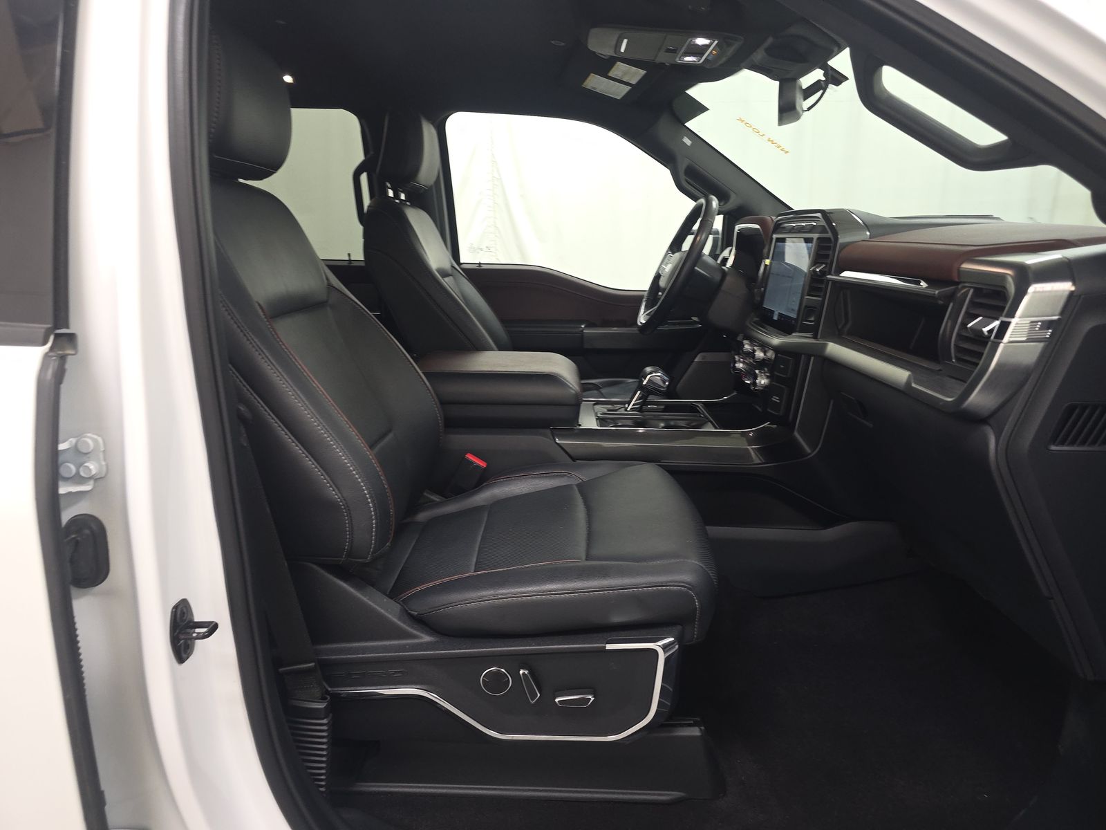 2023 Ford F-150 Lariat AWD