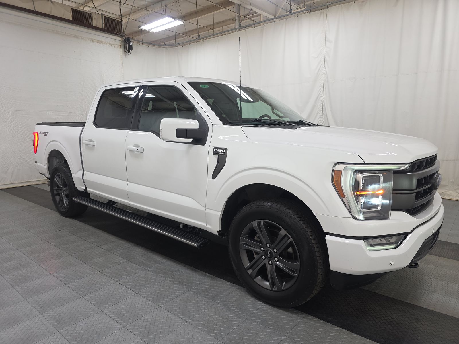 2023 Ford F-150 Lariat AWD