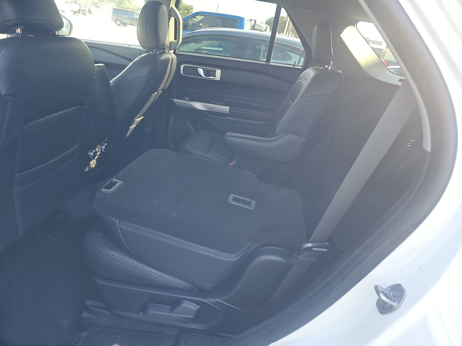 2022 Ford Explorer XLT RWD