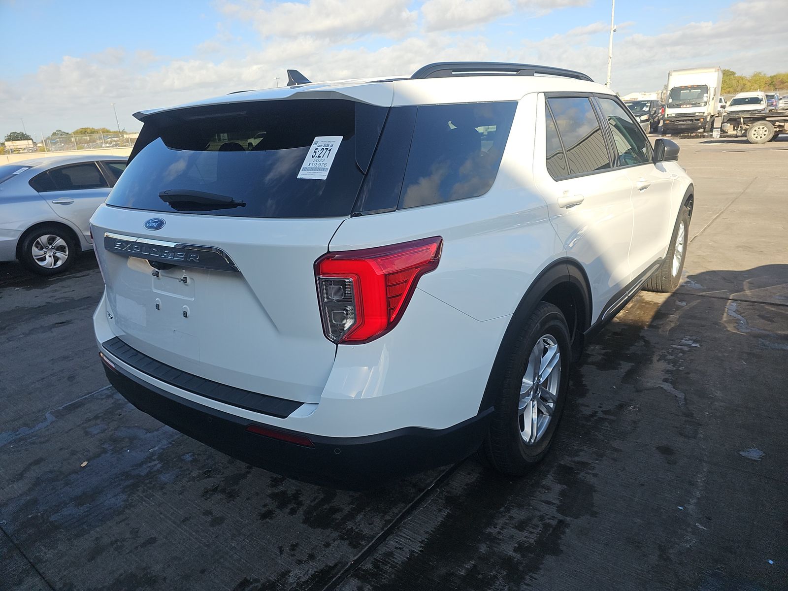 2022 Ford Explorer XLT RWD