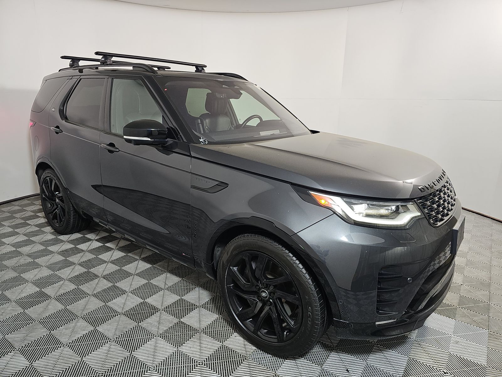 2022 Land Rover Discovery HSE R-Dynamic AWD