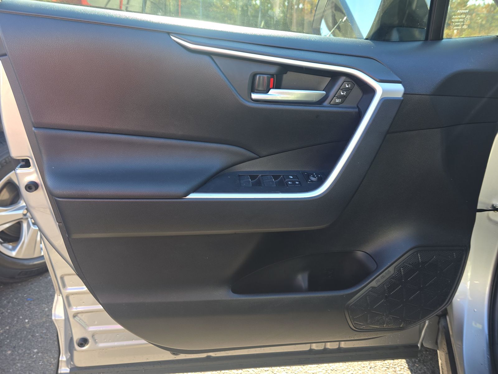 2024 Toyota RAV4 Hybrid XLE Premium AWD