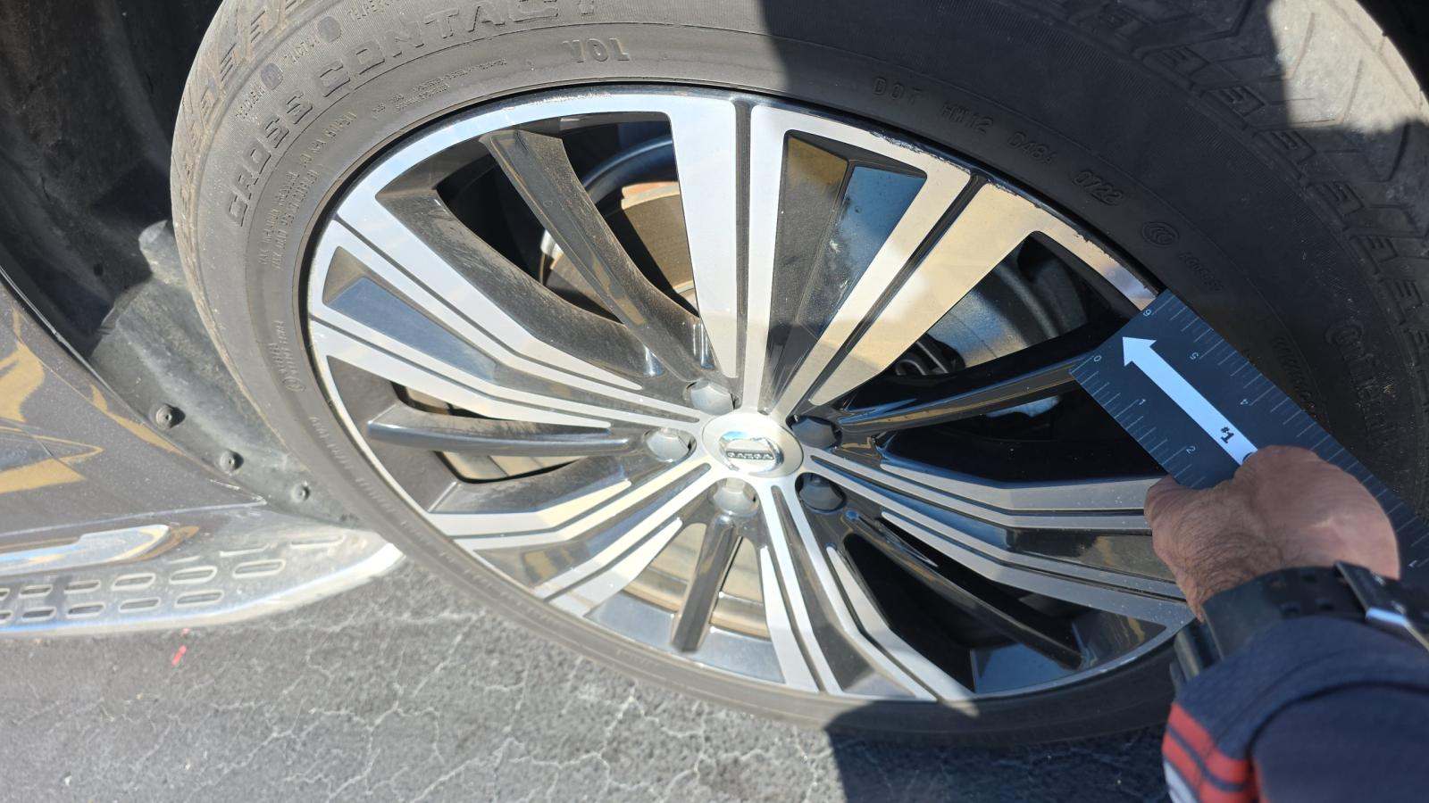 2022 Volvo XC60 B5 Inscription FWD