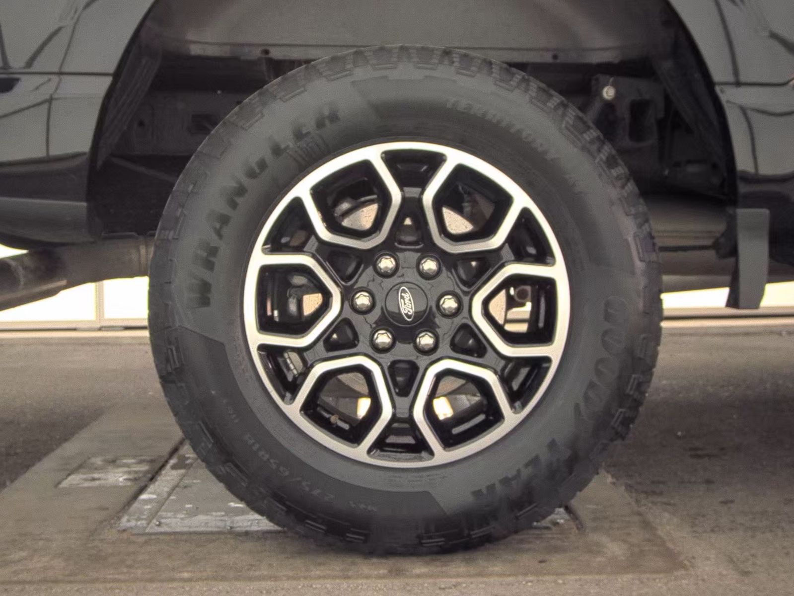 2023 Ford F-150 XLT AWD